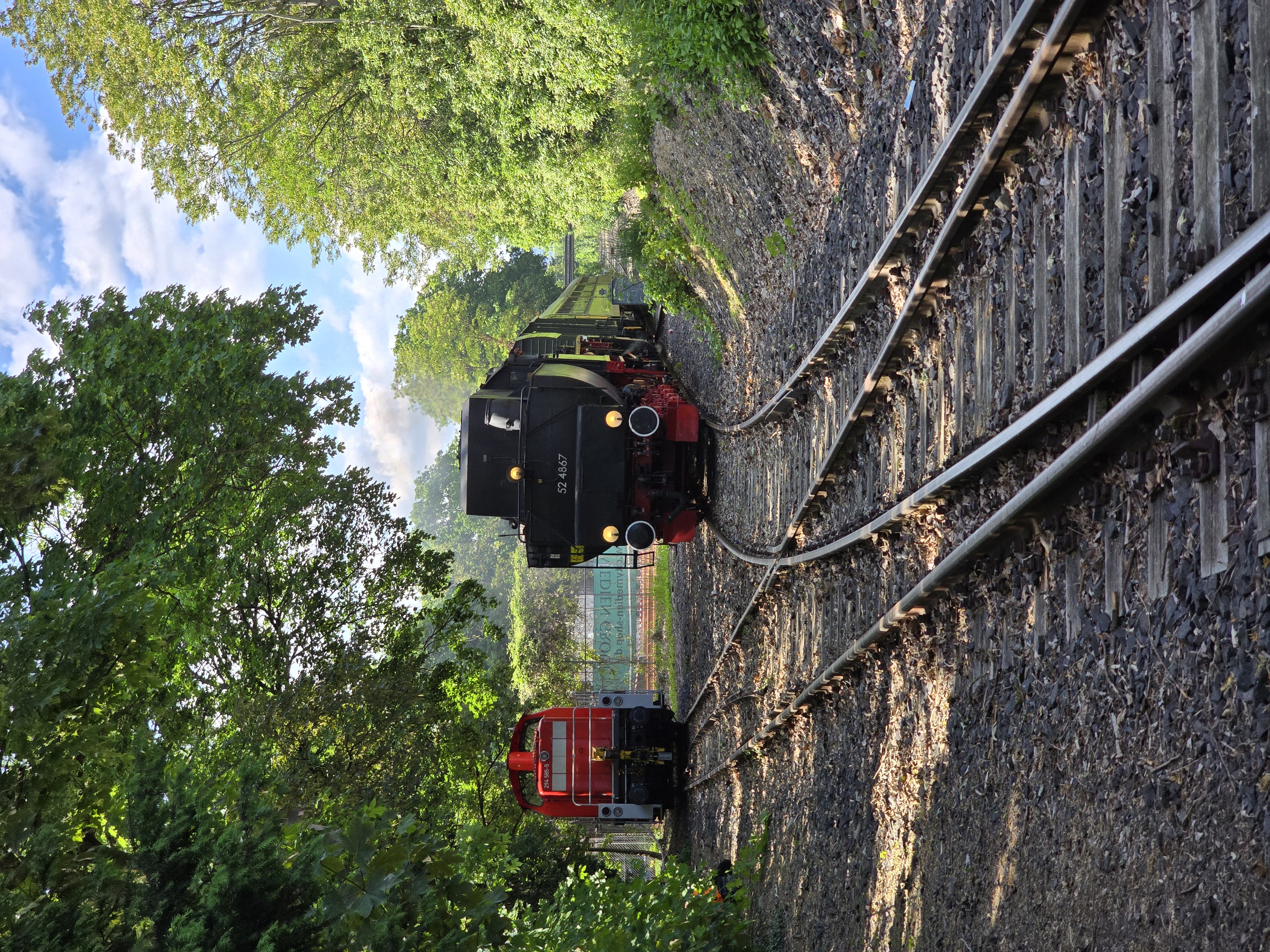 V90 und Br 52 im Anschluss Henkell