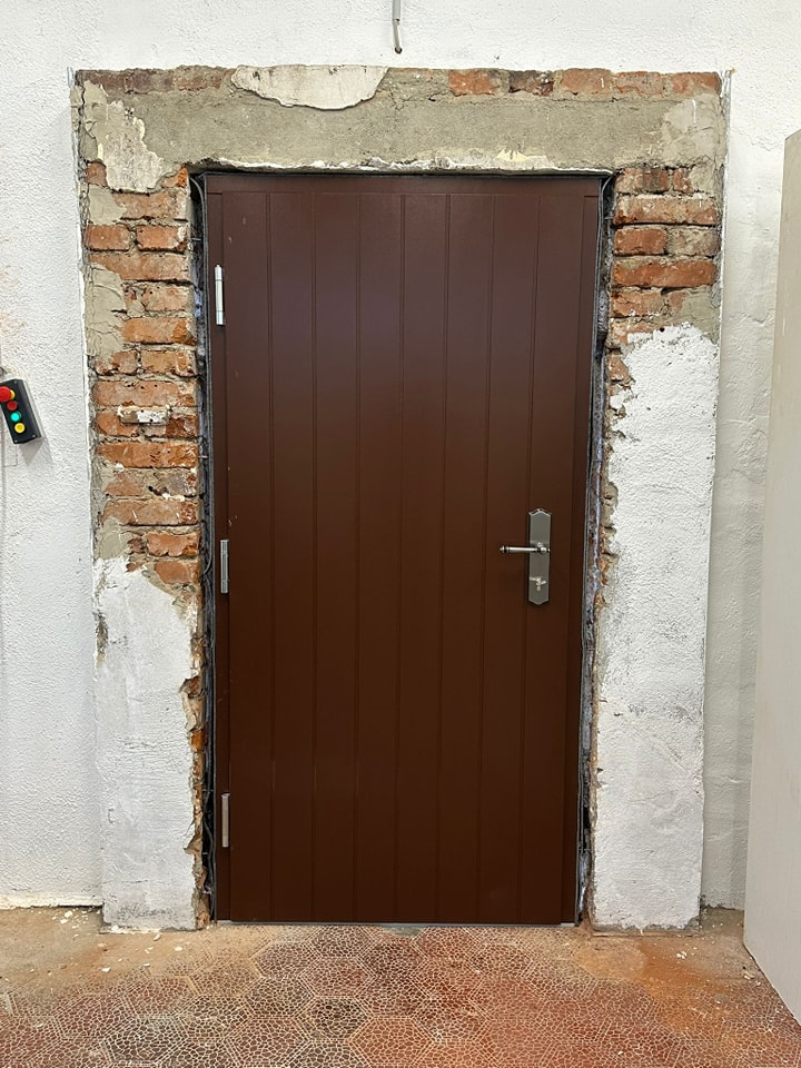 neue Tür